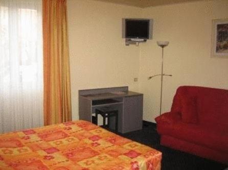 Hotel A La Grace De Dieu Brie-Comte-Robert Extérieur photo